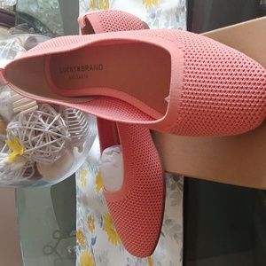 Beautiful Melon Colored Lucky Brand Washable Flats